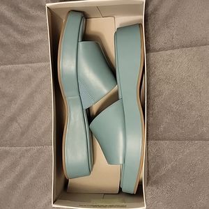 NWOT - a. new day Carlita Wedge Sandal - 8